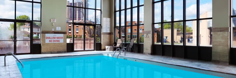 quality_inn_and_suites_nfc-pool-825x275